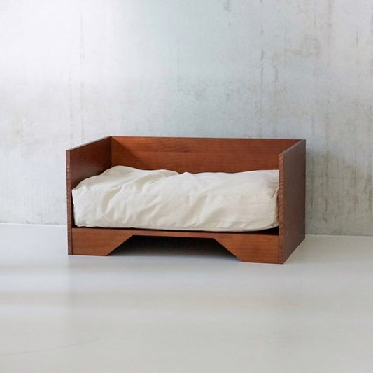 Lit pour chien avec oreiller | bois | petit | 37,5 x 58 cm - STUDIO ANIMAUX